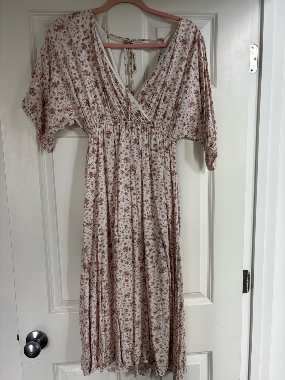 Gilli Dusty Rose Floral Wrap Midi Dress
